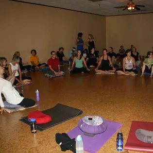 Sundance Yoga Studio - Aerial, Restorative & Gentle Yoga Classes in Pearland Picture 3