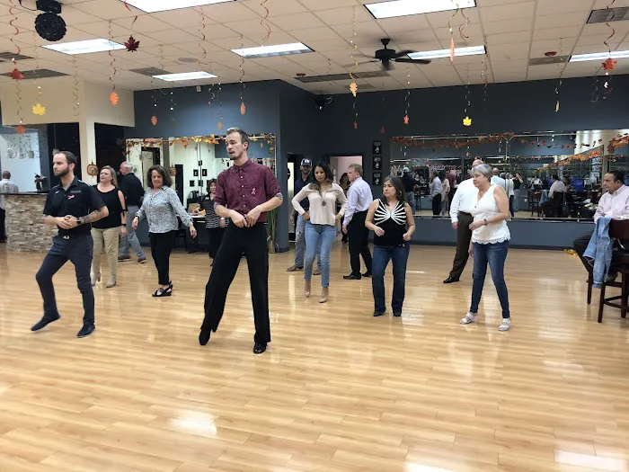 Fred Astaire Dance Studios - Lake Houston Picture 4