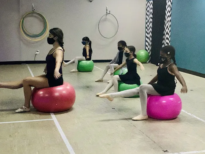 Define Dance and Arts Studio Picture 6