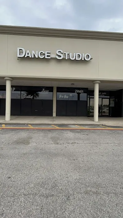 The Dance Studio Picture 3