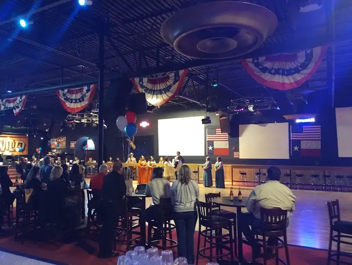 Buck Wild Country Dance Club Picture 1