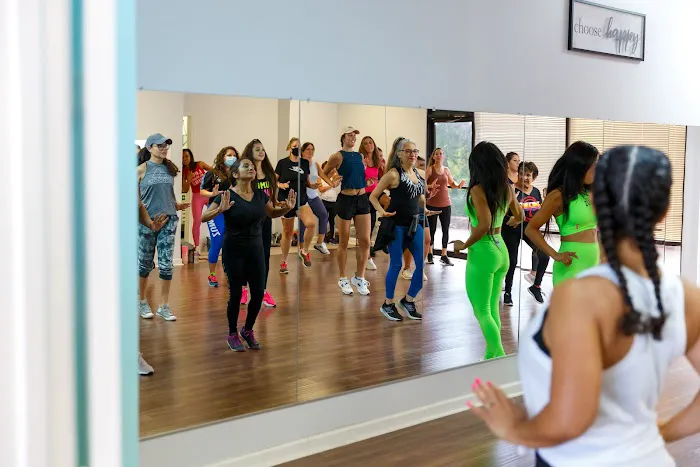 InZtyle Fitness Dance Picture 6