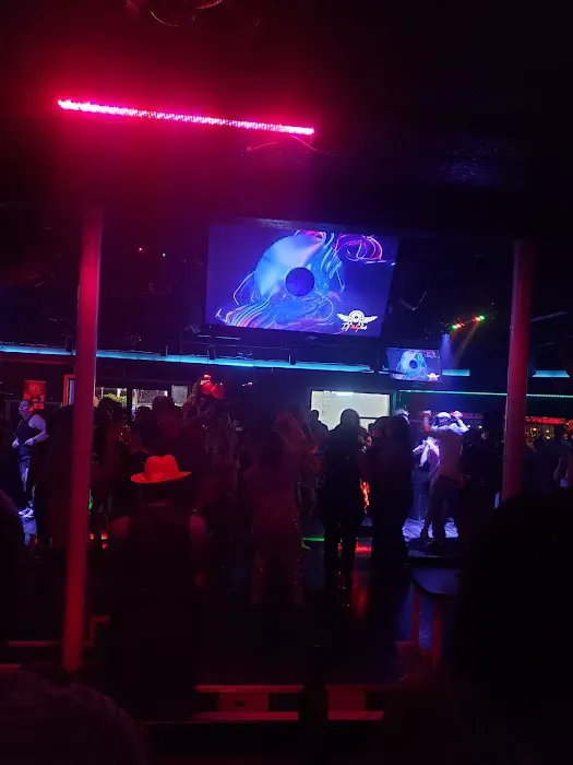 The Hop Nite Club & Diner Picture 3