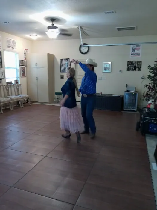 Amazing Dance Studio Picture 8