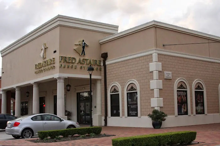 Fred Astaire Dance Studios Picture 5