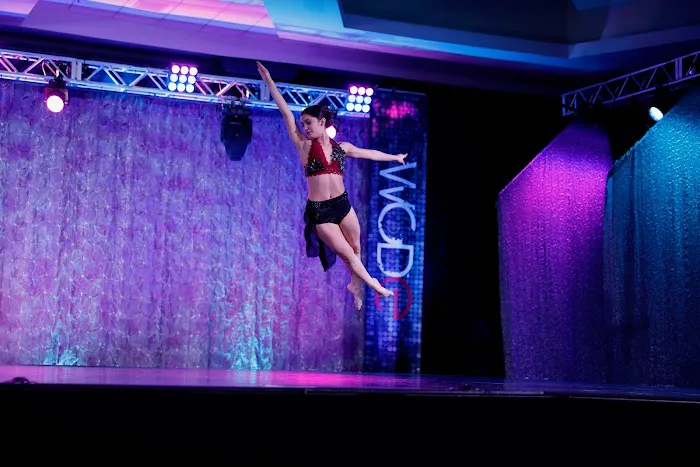 In-Step Dance Center Picture 10