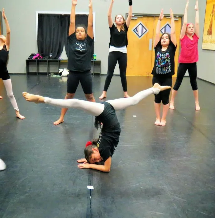 In-Step Dance Center Picture 3
