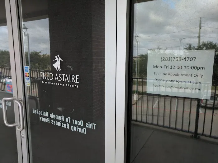 Fred Astaire Dance Studios Picture 5