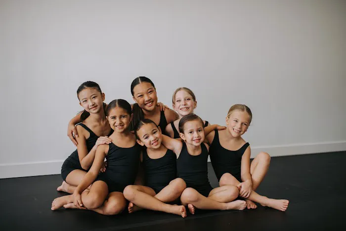 Studio 7 Dance Company Picture 9