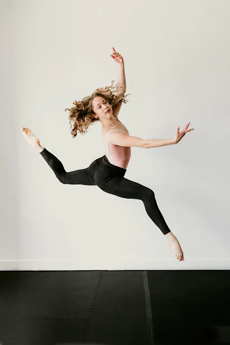 Studio 7 Dance Company Picture 3