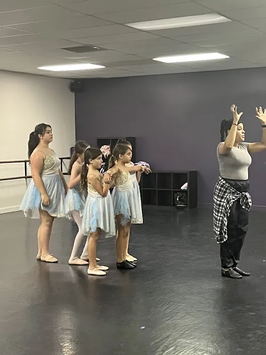 Artistry in Motion Dance Company Picture 9