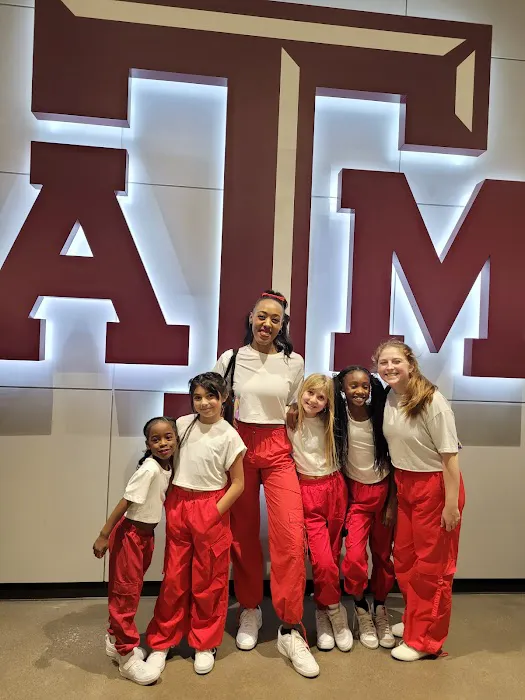 CKMD Dance And Fitness Studio Picture 10
