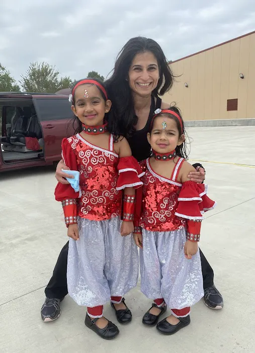 Rhythm India Indo-Fusion Bollywood Dance Classes and Academy Picture 2