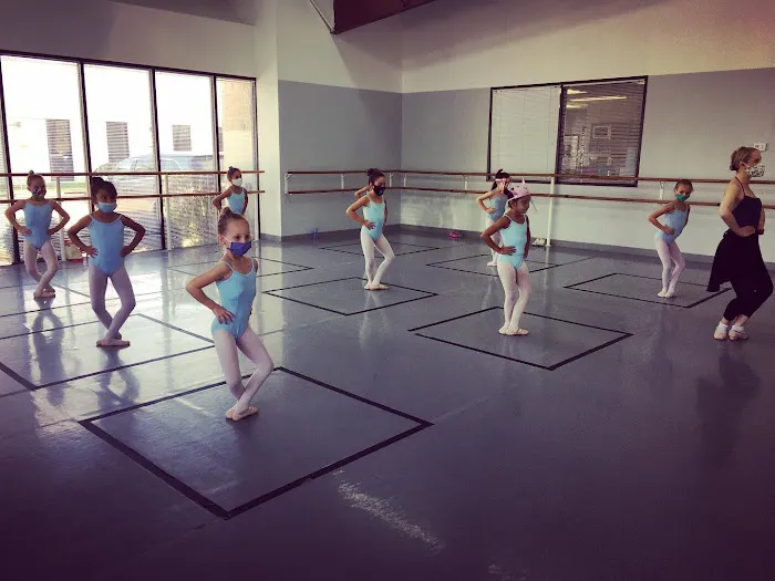 Ballet Center of Houston Picture 6