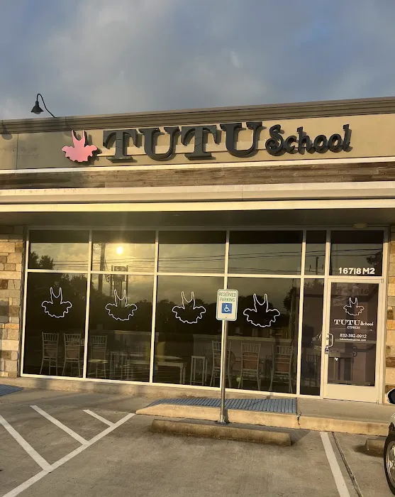 Tutu School Cypress Picture 10
