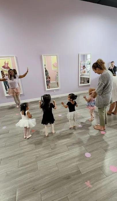 Tutu School Cypress Picture 5