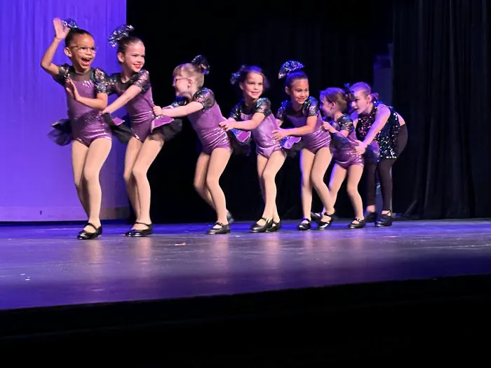 Woodlands Dance Theatre Corporation Picture 9