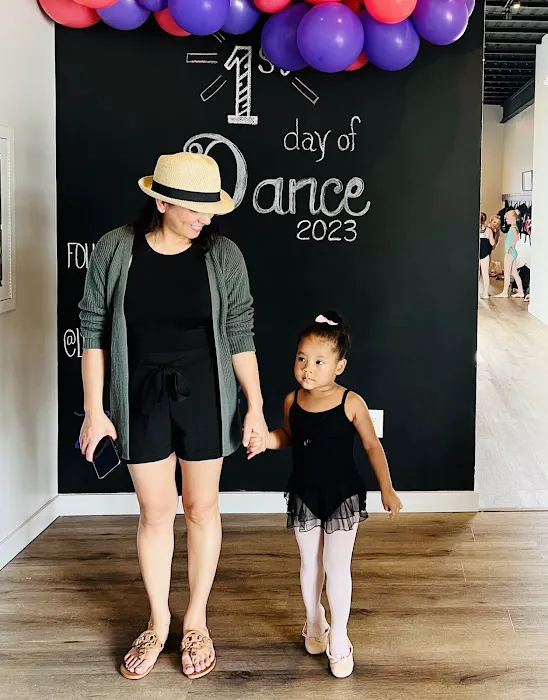 Leap Dance Center Picture 2