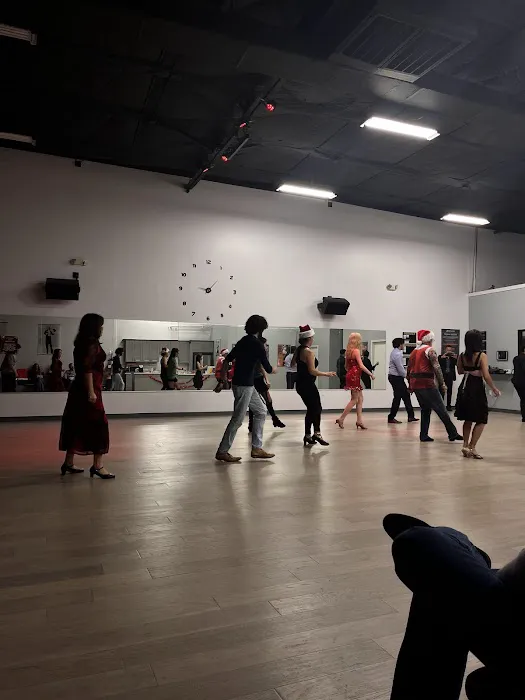 Fred Astaire Dance Studios - Richmond TX Picture 7