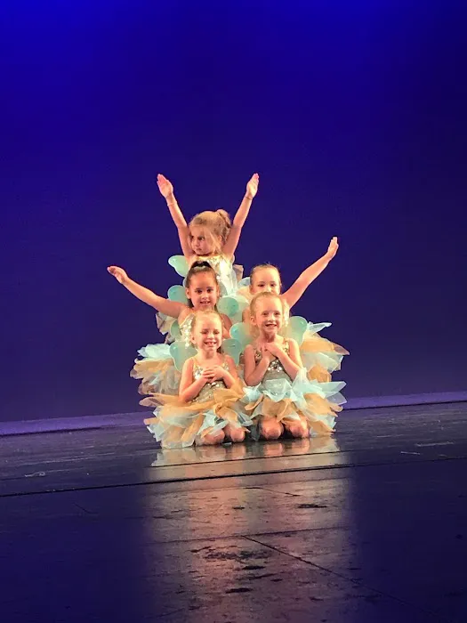 Move Dance Family Picture 4