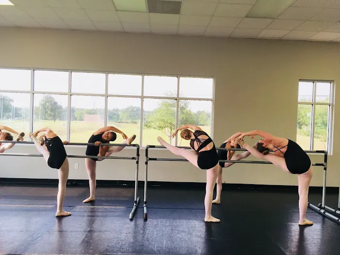 Move Dance Family Picture 2