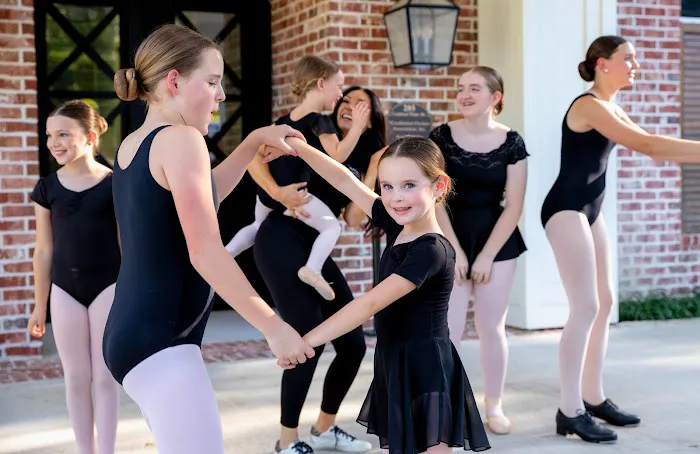 Woodforest Dance Company Picture 3