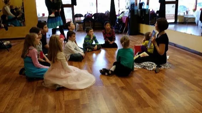 Dance & Artistic Expressions Picture 8