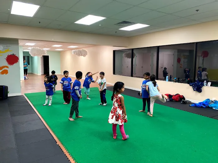 BEND IT LIKE BOLLYWOOD DANCE CO. Picture 7