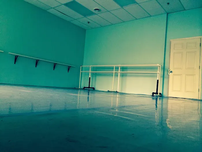 Kinetics Dance Theatre Picture 2