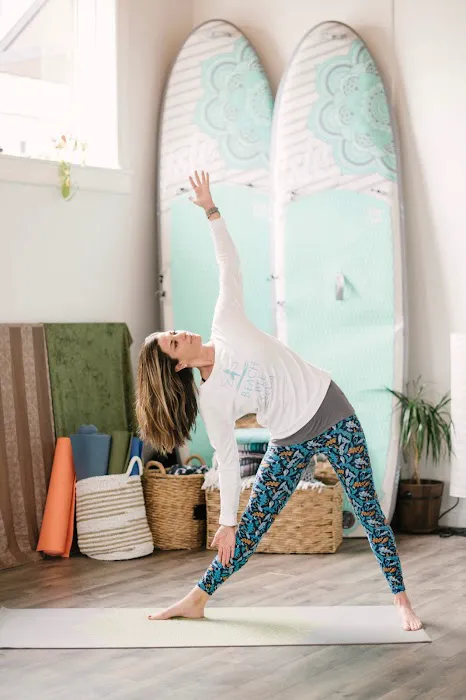 BeachBee Yoga, Dance, and SUP Picture 5