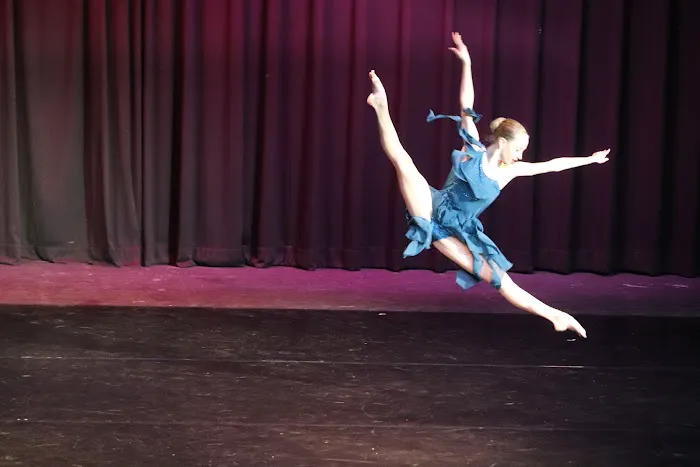 Dance Expressions Picture 7