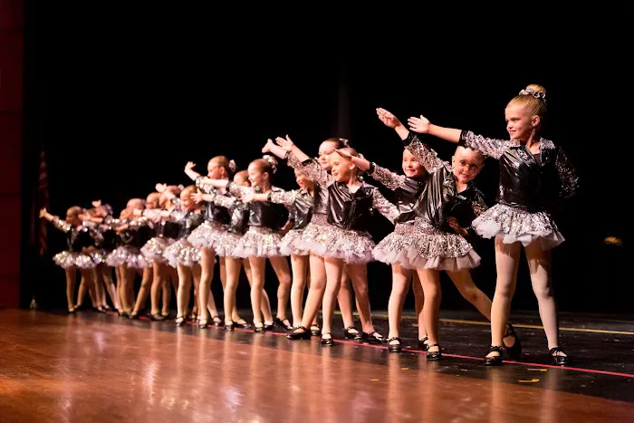 Illumination Dance Picture 10