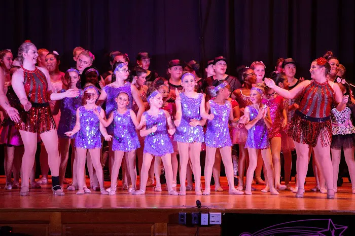 Victoria's Dance Stars Picture 10