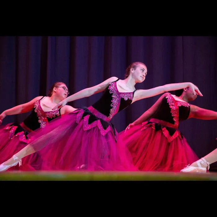 Victoria's Dance Stars Picture 8