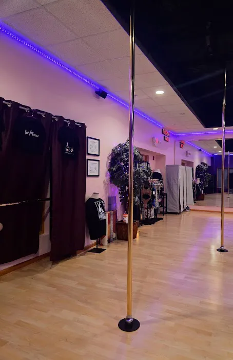 Floorplay Studio Picture 2