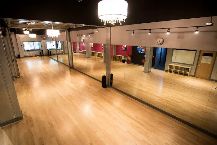 The Salsa With Silvia Dance Studio Picture 7