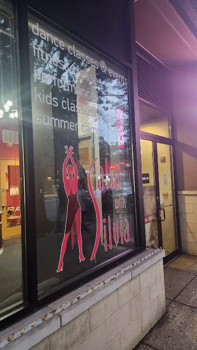 The Salsa With Silvia Dance Studio Picture 4