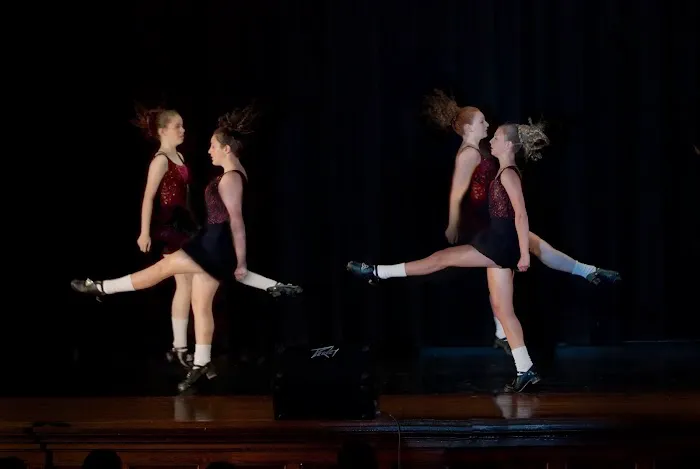 Ni Riain School of Irish Dance Picture 7