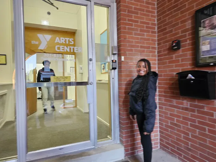 Y Arts Center Picture 5