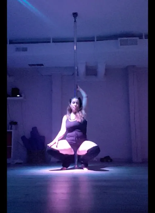 Hypnotic Pole Fitness Picture 1
