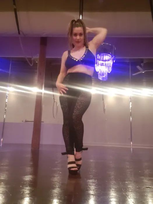Hypnotic Pole Fitness Picture 3
