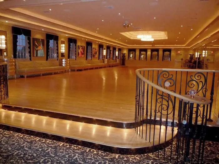 BlueBallRoom Dance Studio Picture 2
