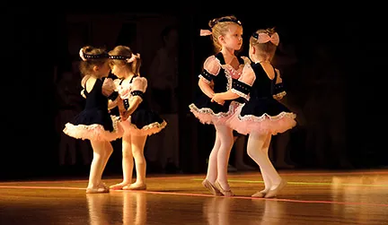 Tiny Dancers Picture 5