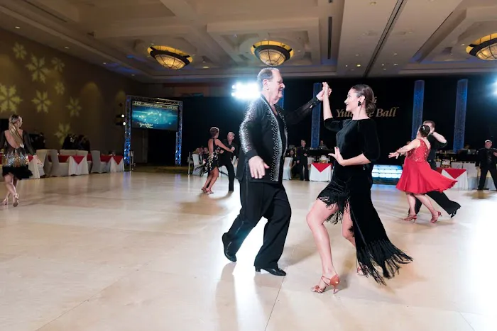 Alexandria Ballroom Picture 8