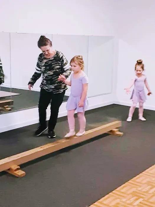 Kathleen Russell Dance Studio Picture 4