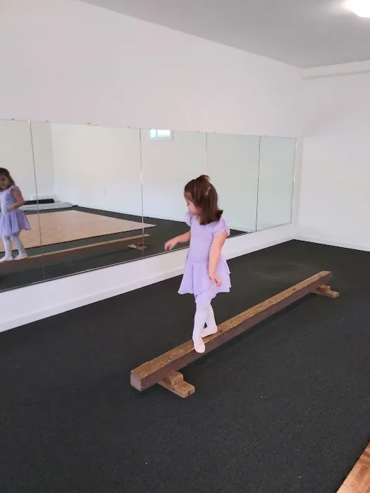 Kathleen Russell Dance Studio Picture 8