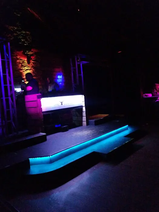 The Lodge Show + Dance Club & Summer Patio Picture 6