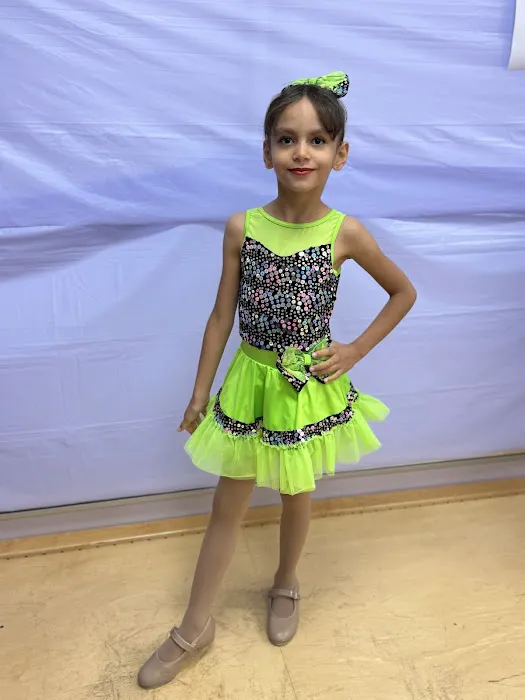 Pizzazz Dance Center Picture 5