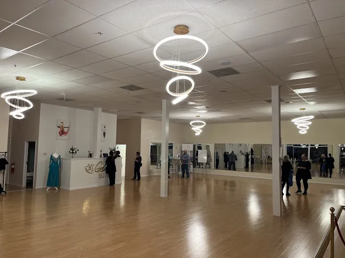 Gold Ballroom Dance Studio Picture 10
