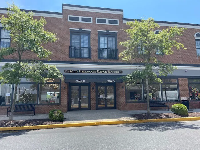 Gold Ballroom Dance Studio Picture 4